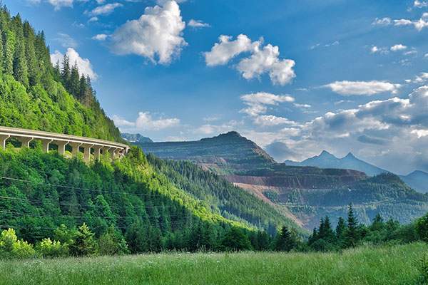 Blick auf die Straße, die vom Präbichl runterführt.